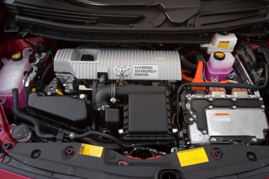  Toyota Prius 2012 года  (фото 33 из 40)